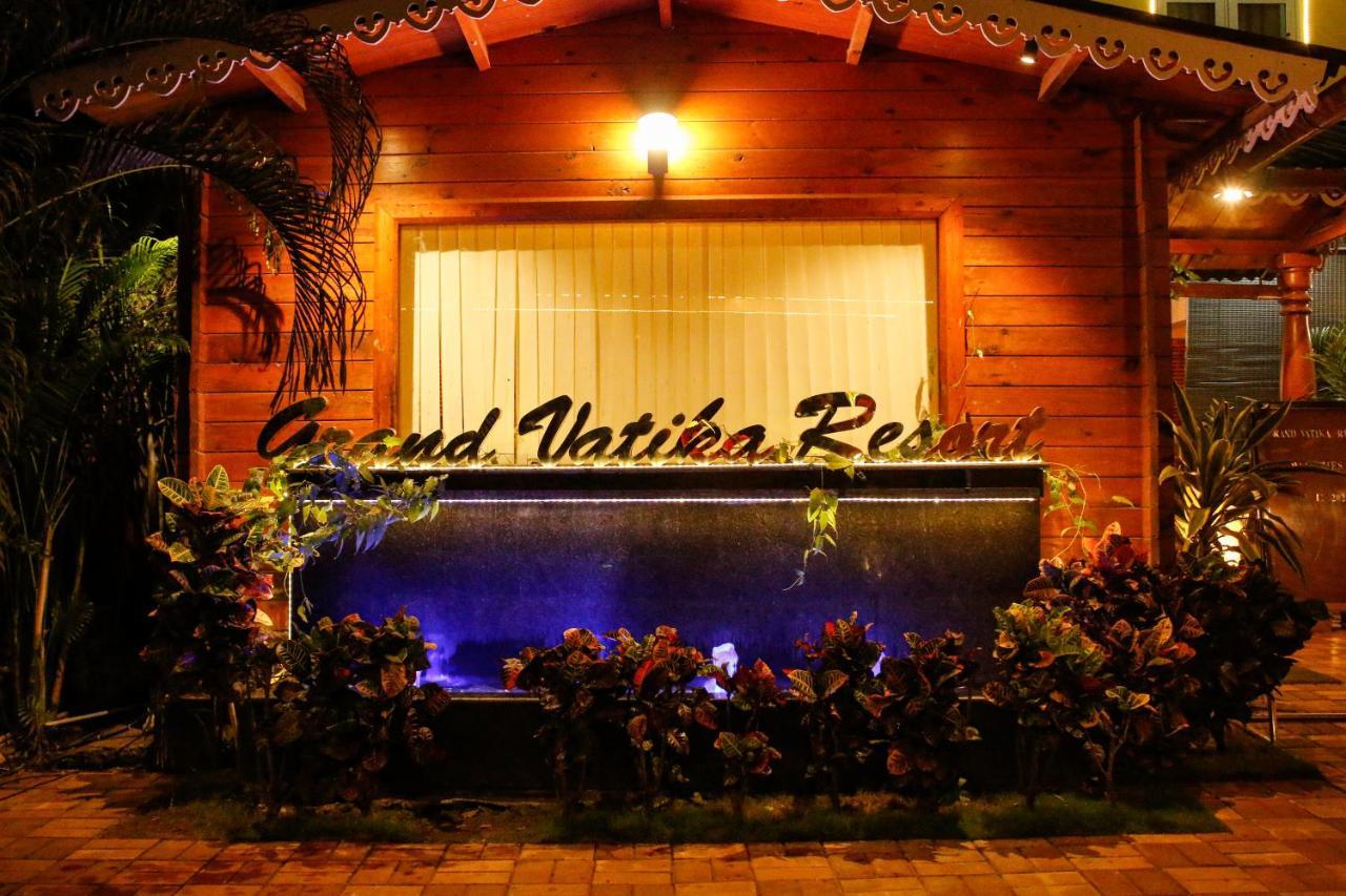 Grand Vatika Resort Arambol Bagian luar foto