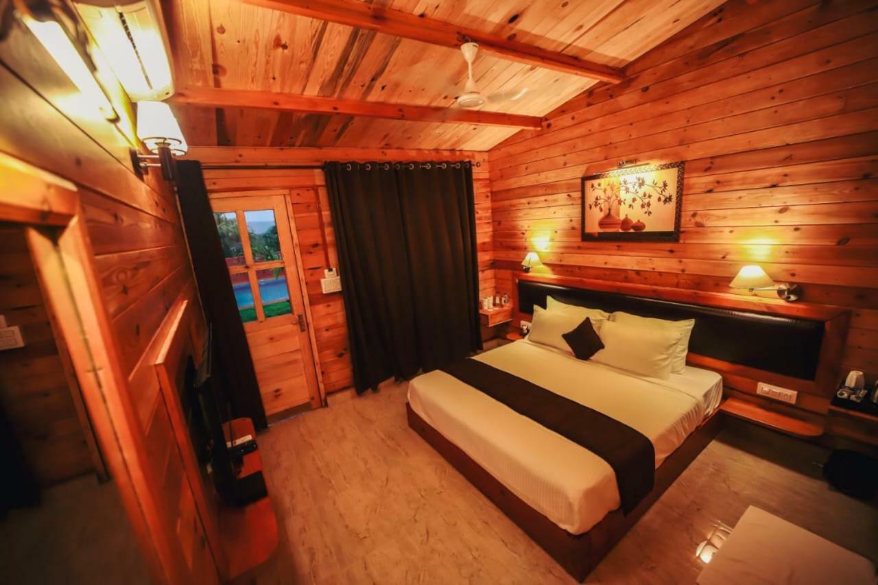 Grand Vatika Resort Arambol Bagian luar foto