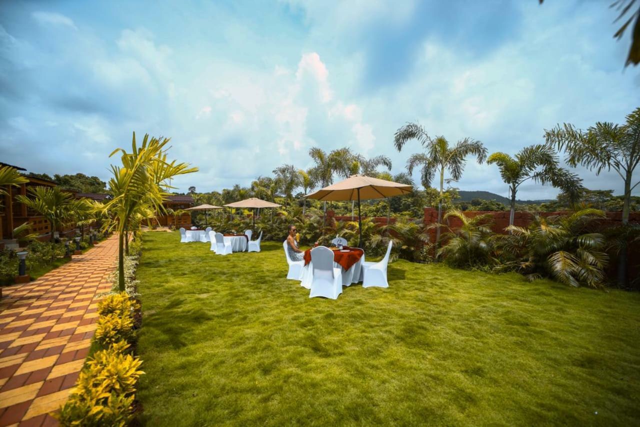 Grand Vatika Resort Arambol Bagian luar foto