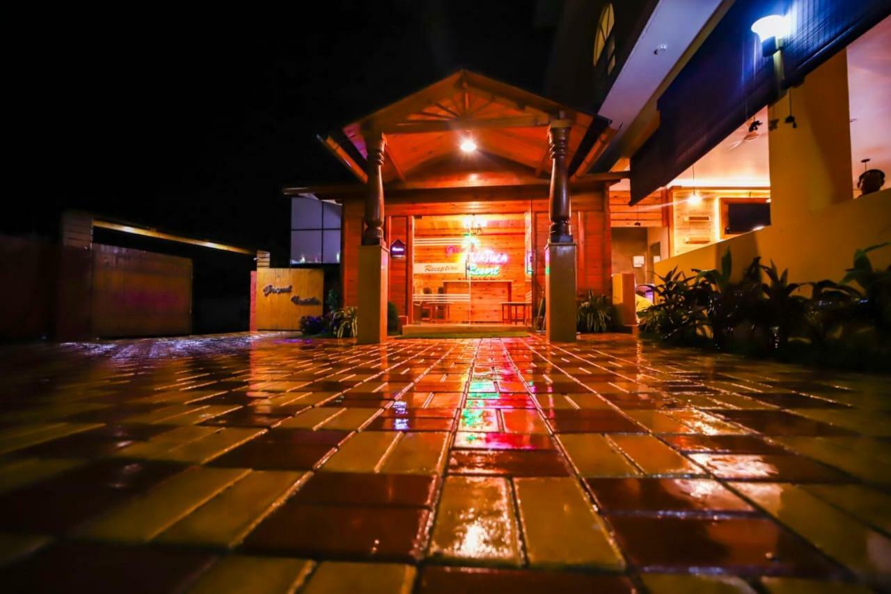 Grand Vatika Resort Arambol Bagian luar foto